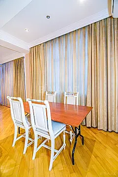 Kirayə verilir 2 otaqlı mənzil 110 m²
