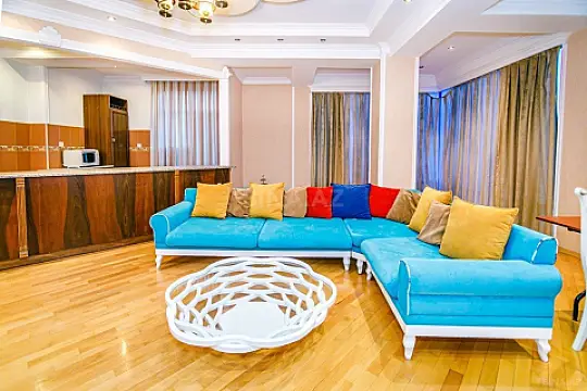 Kirayə verilir 2 otaqlı mənzil 110 m² — Bakı, Nəsimi 2 otaq 110.00 m²