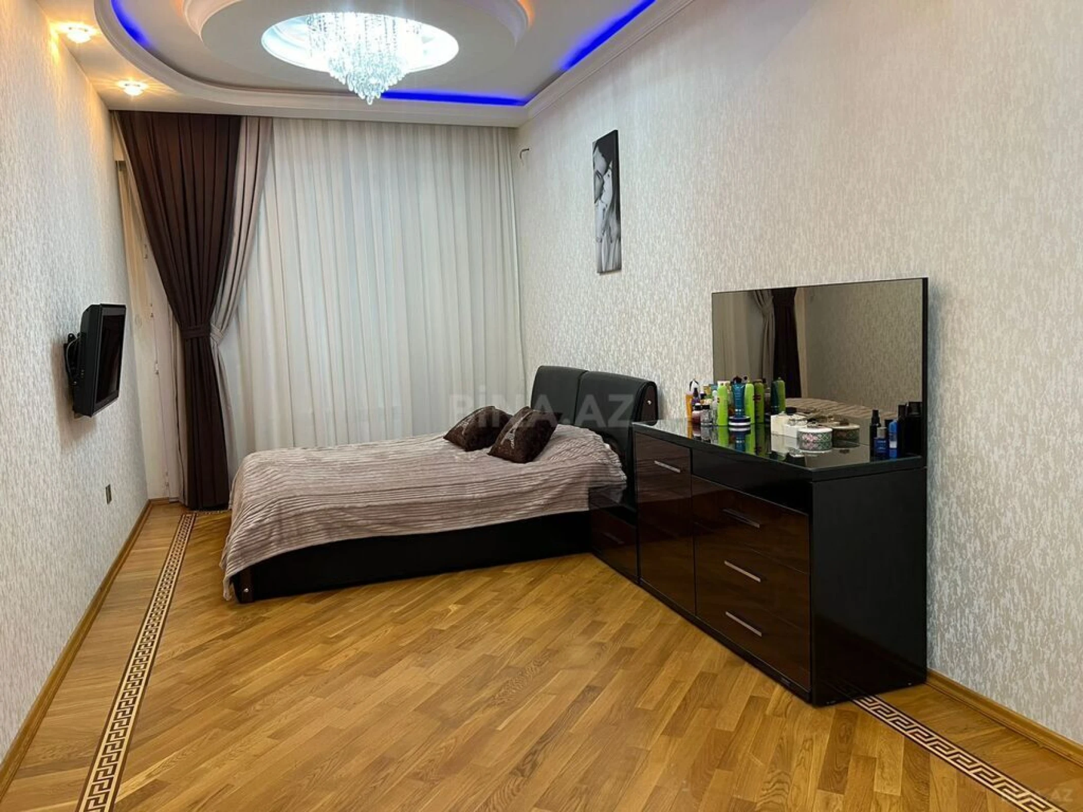 Kirayə verilir 2 otaqlı mənzil 85 m²