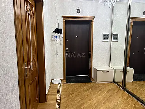 Kirayə verilir 2 otaqlı mənzil 85 m²