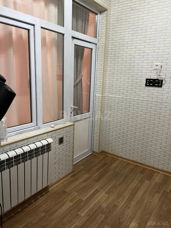 Kirayə verilir 2 otaqlı mənzil 85 m²