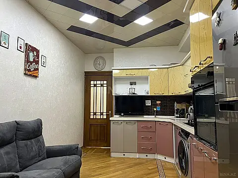 Kirayə verilir 2 otaqlı mənzil 85 m²