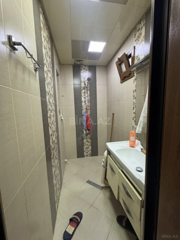 Satılır 5 otaqlı mənzil 120 m²