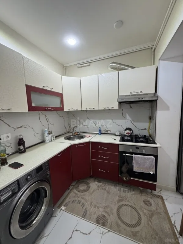 Satılır 5 otaqlı mənzil 120 m²