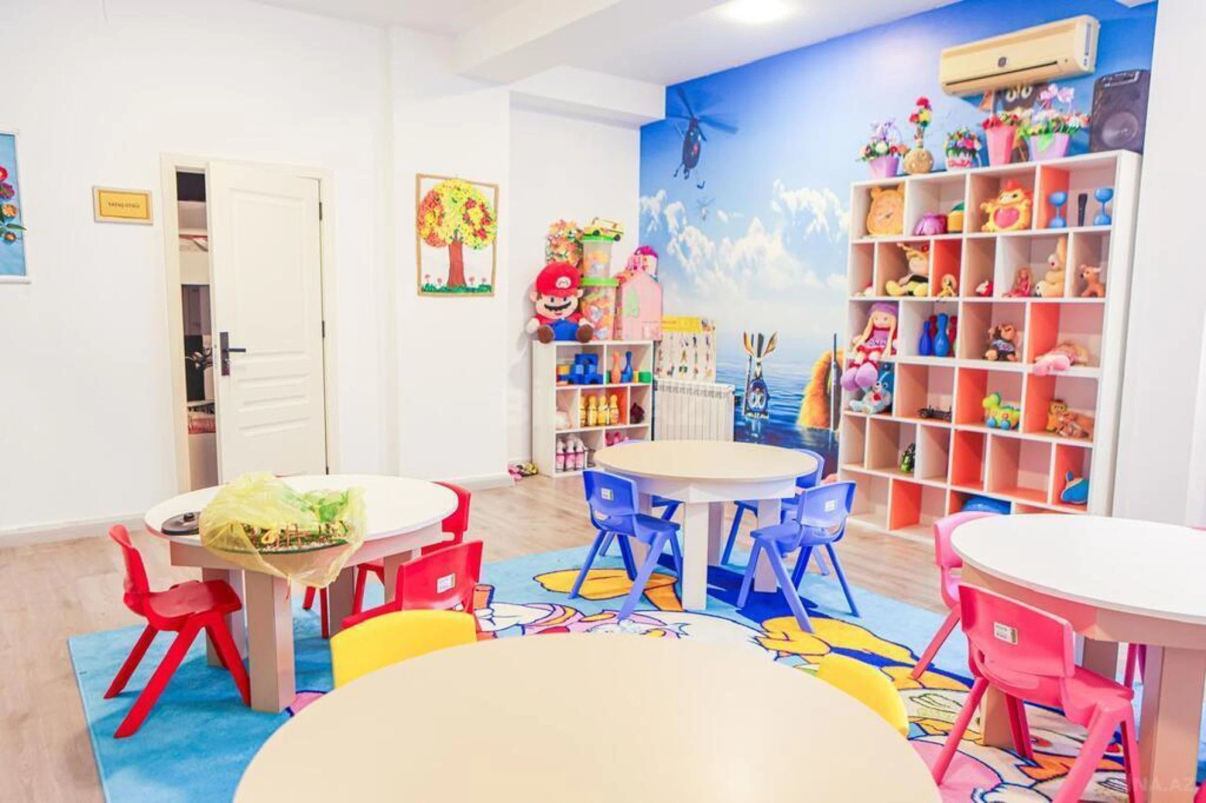 Satılır obyekt 517 m²