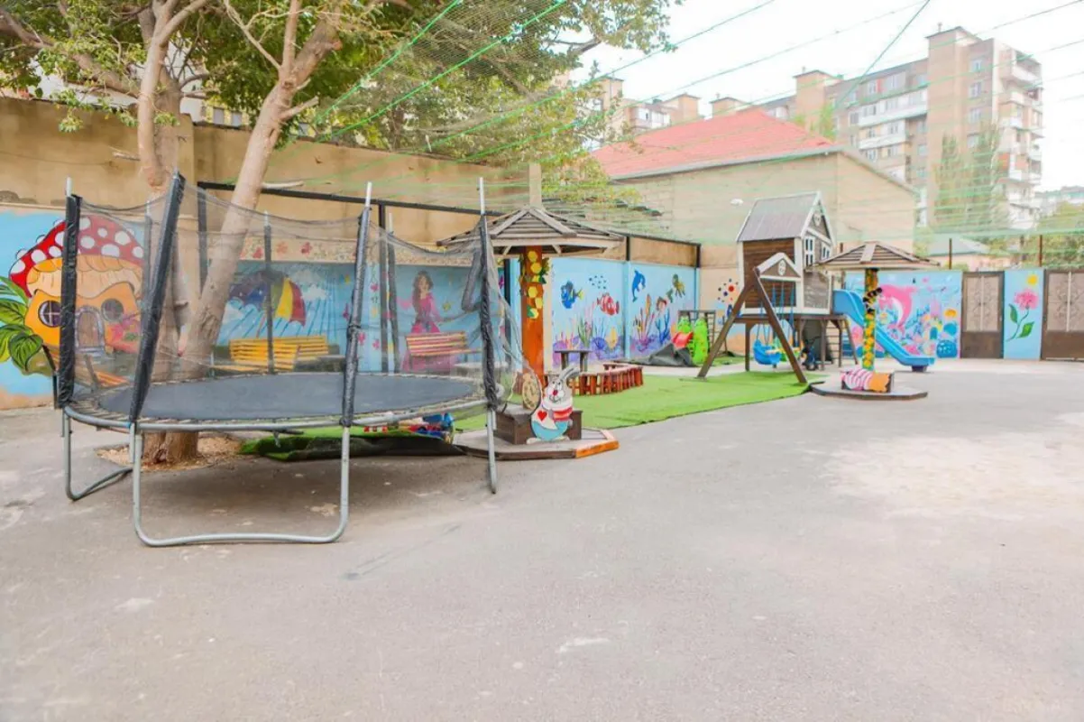 Satılır obyekt 517 m²