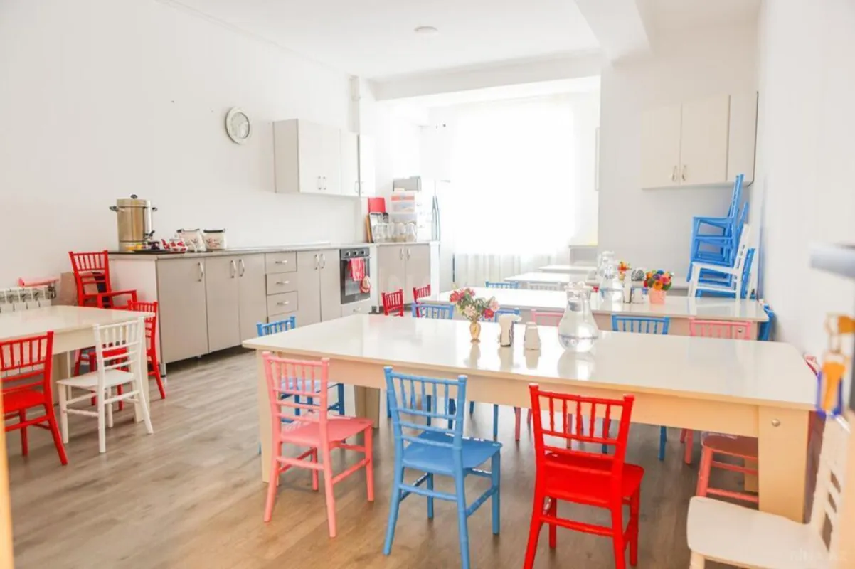 Satılır obyekt 517 m²