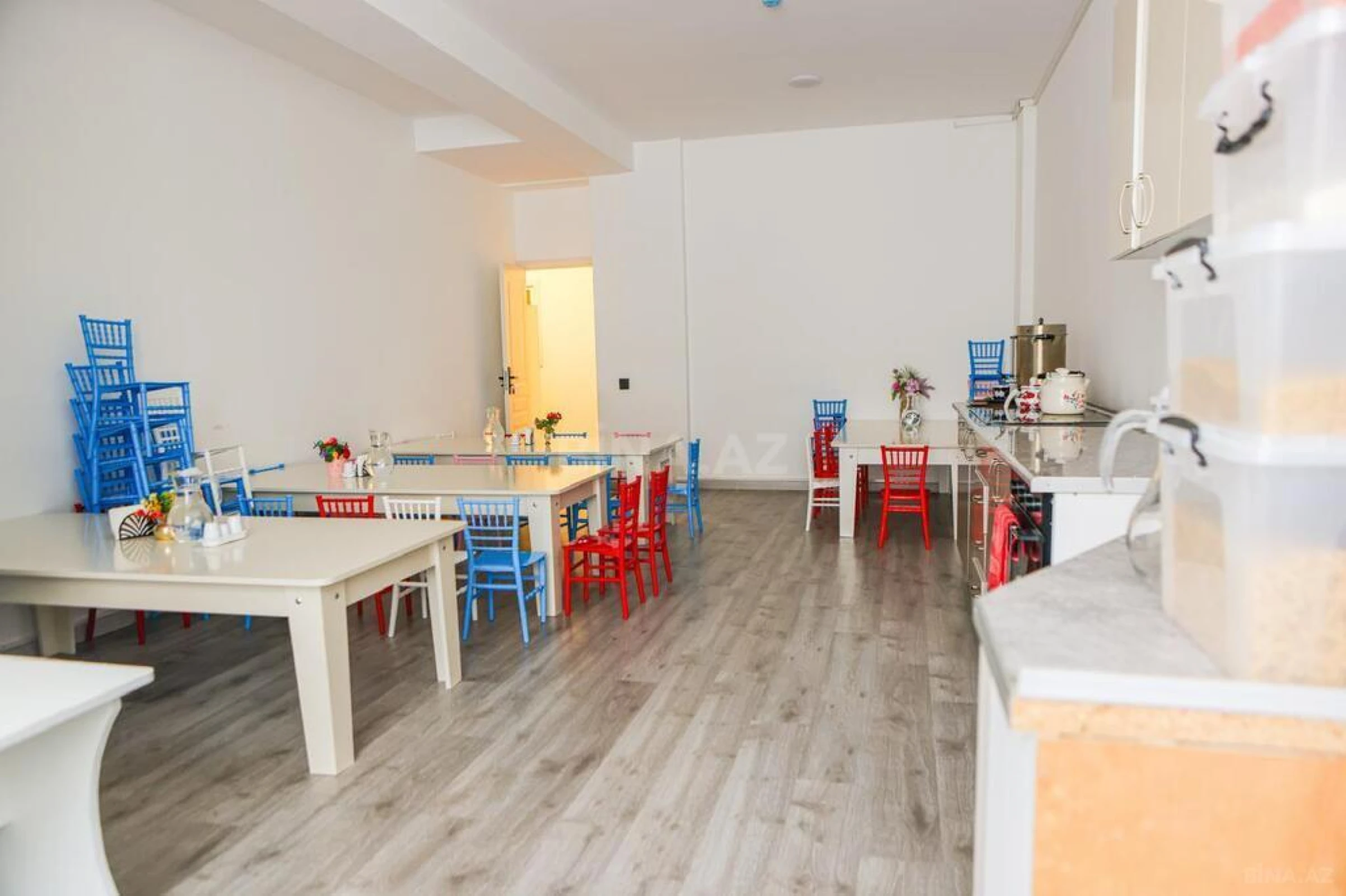 Satılır obyekt 517 m²