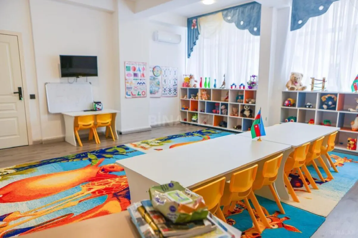 Satılır obyekt 517 m²