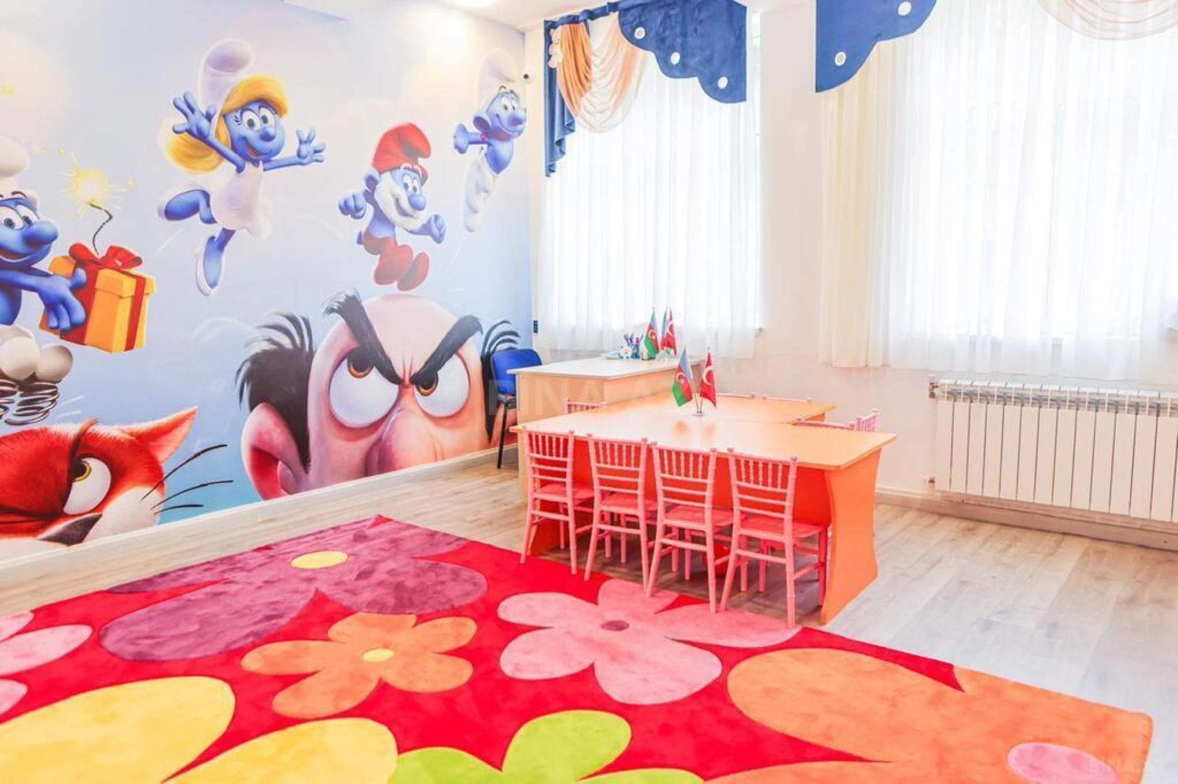 Satılır obyekt 517 m²