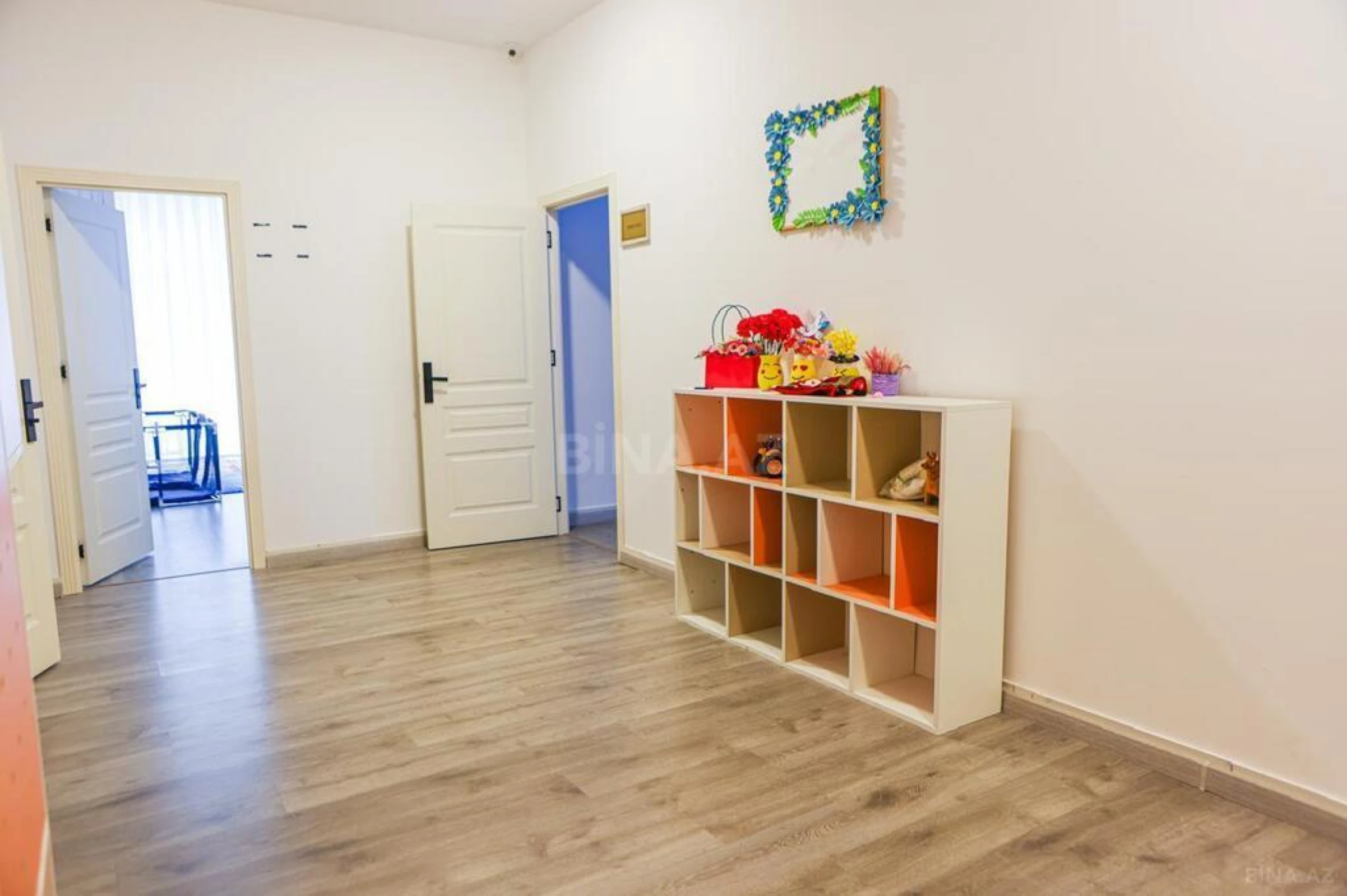 Satılır obyekt 517 m²