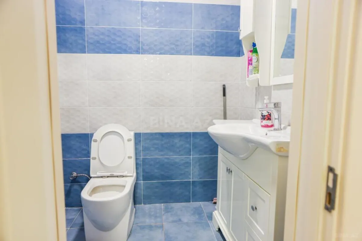 Satılır obyekt 517 m²