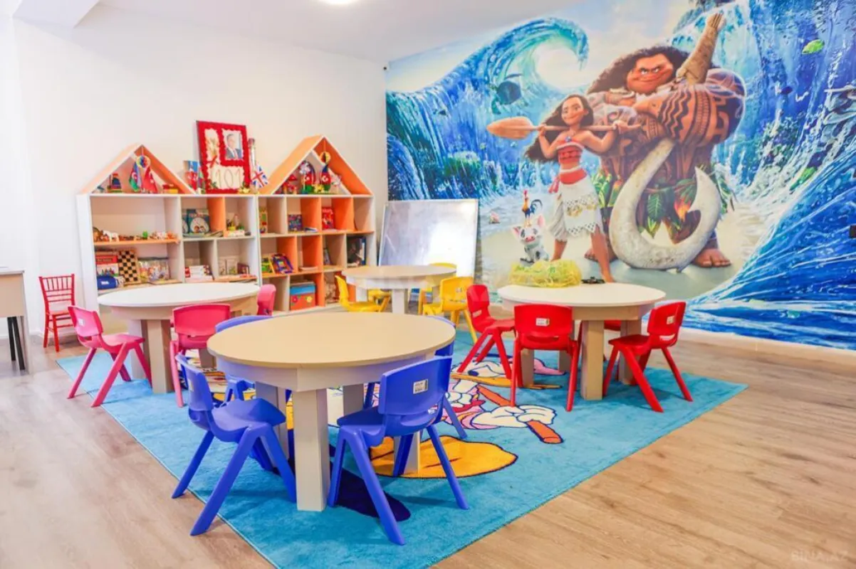 Satılır obyekt 517 m²