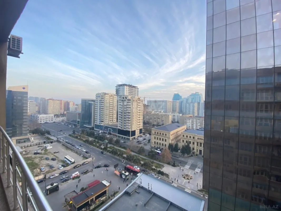 Kirayə verilir 2 otaqlı mənzil 95 m²