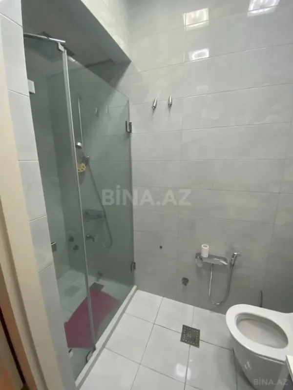 Kirayə verilir 2 otaqlı mənzil 95 m²