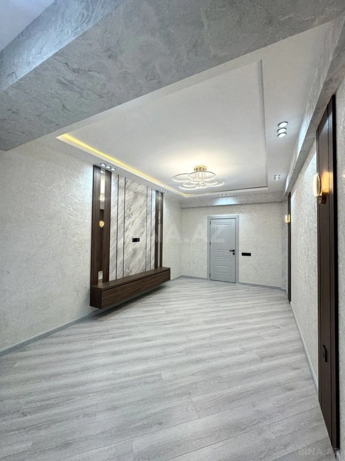 Satılır 3 otaqlı mənzil 88 m²