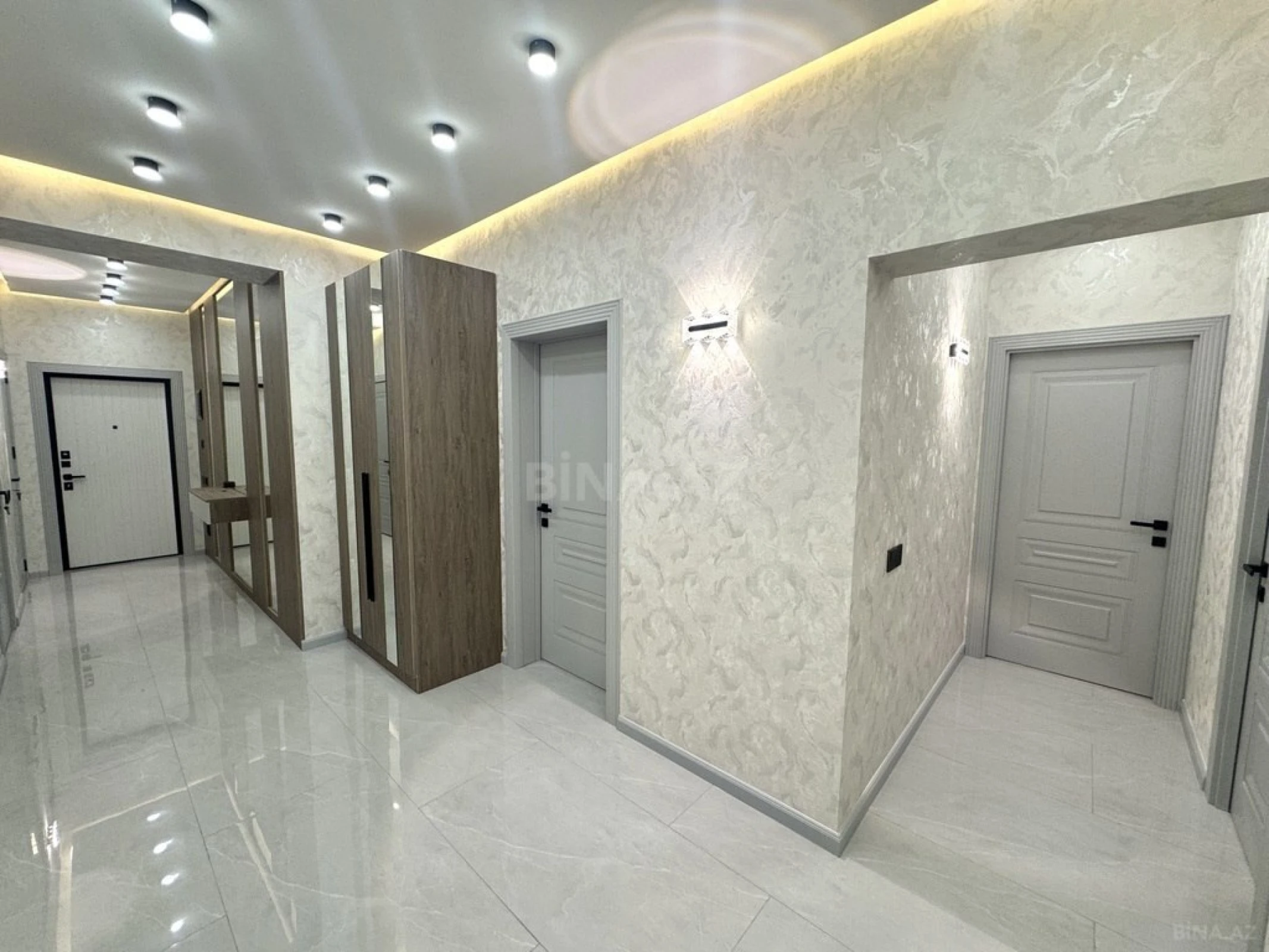 Satılır 3 otaqlı mənzil 88 m²