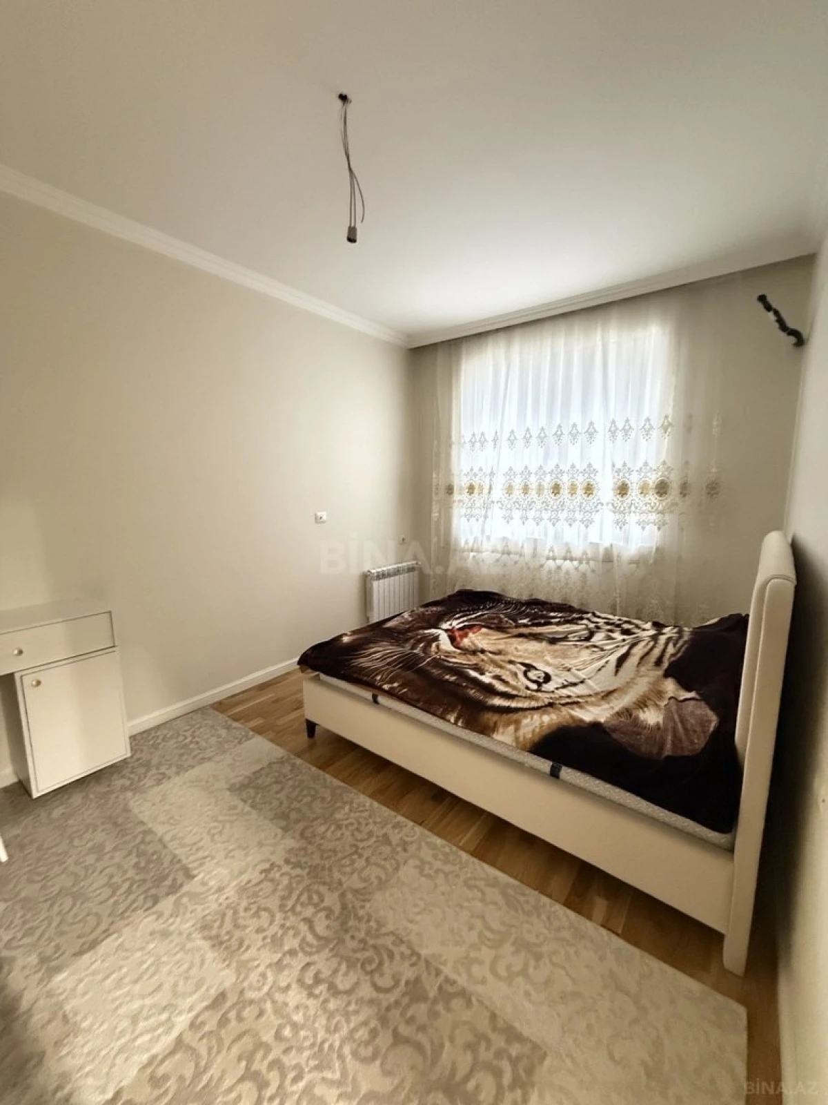 Satılır 4 otaqlı mənzil 127 m²