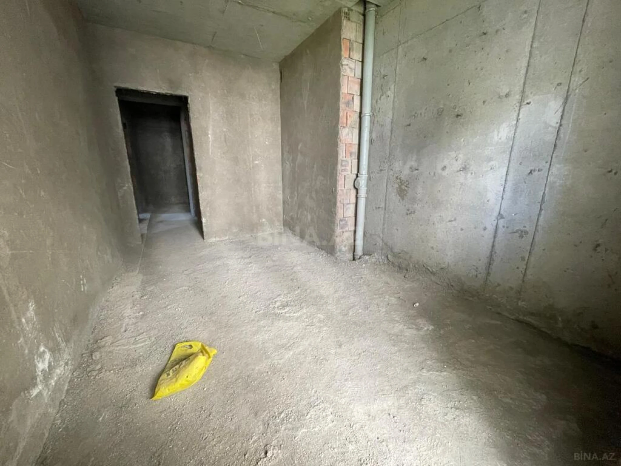 Satılır 2 otaqlı mənzil 98.3 m²