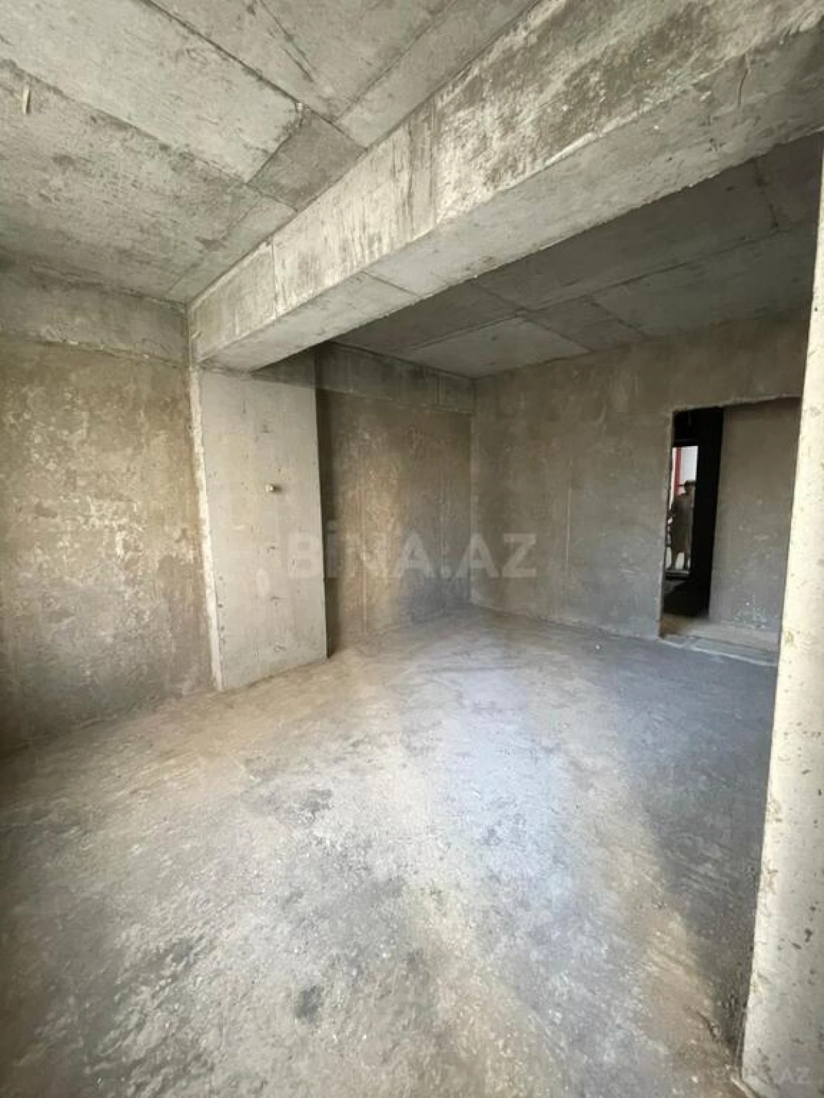Satılır 2 otaqlı mənzil 98.3 m²