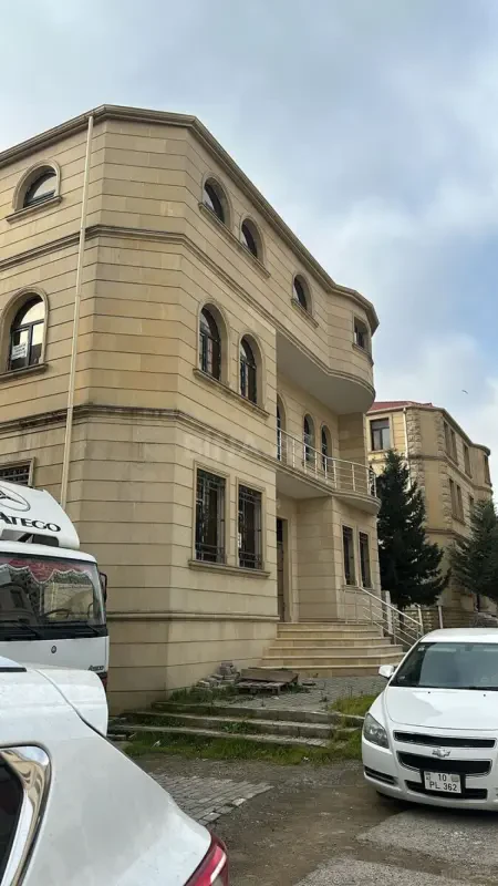 Kirayə verilir obyekt 1000 m²