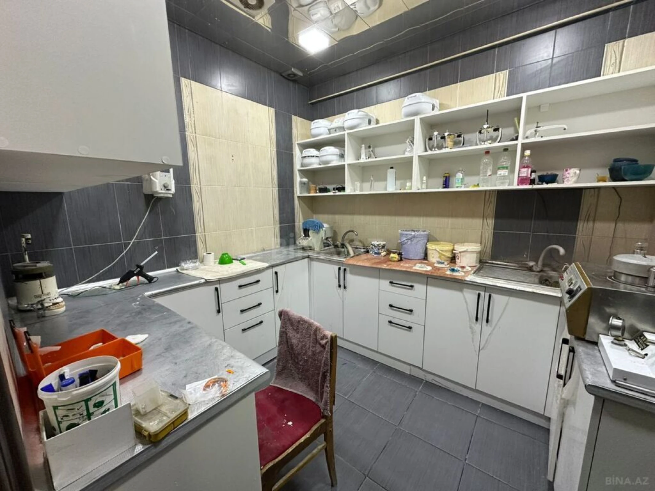 Satılır 3 otaqlı mənzil 130 m²