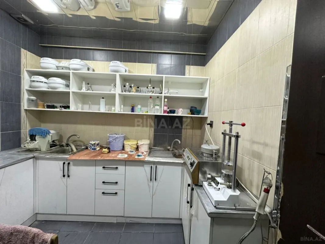 Satılır 3 otaqlı mənzil 130 m²