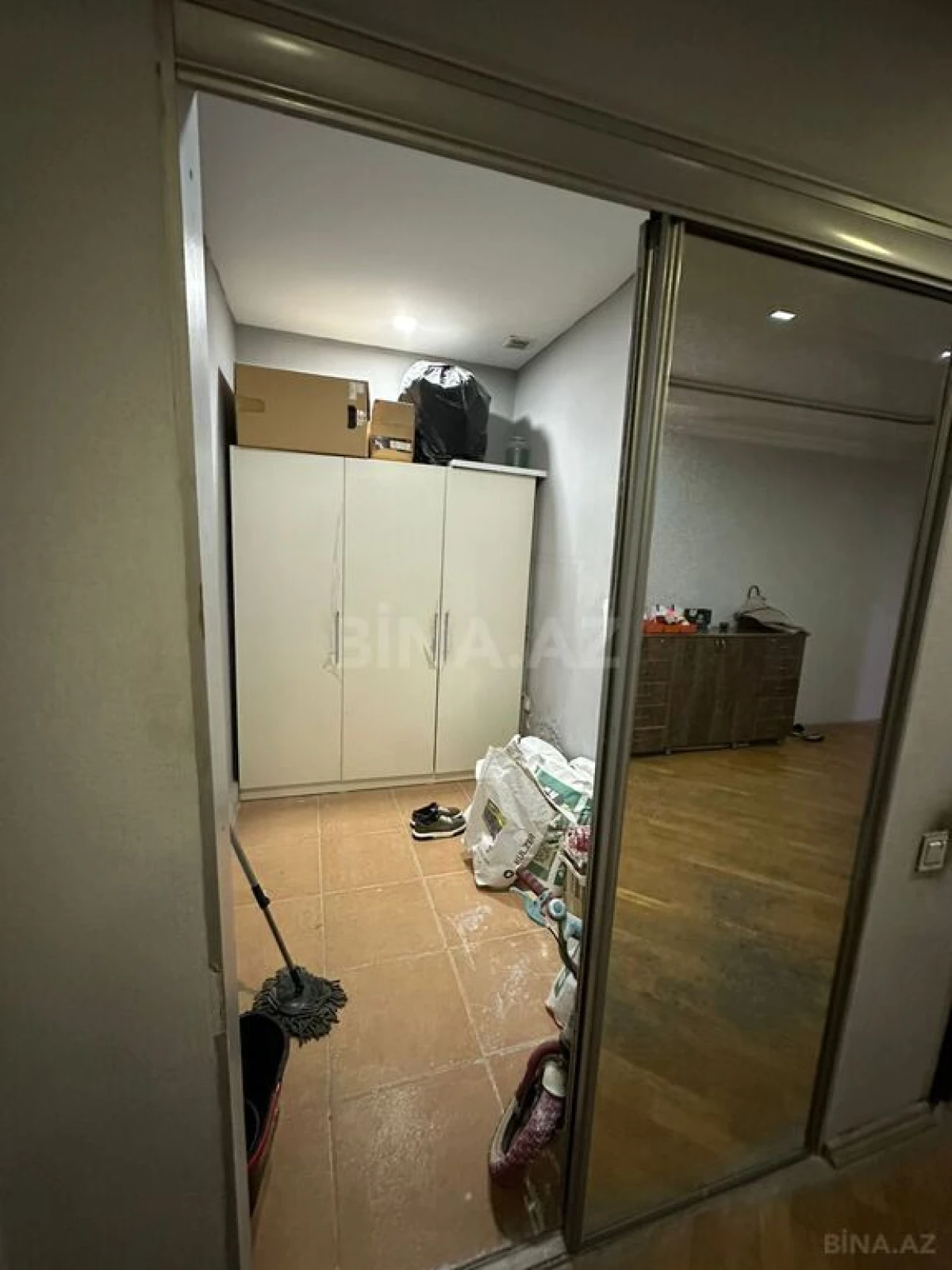 Satılır 3 otaqlı mənzil 130 m²