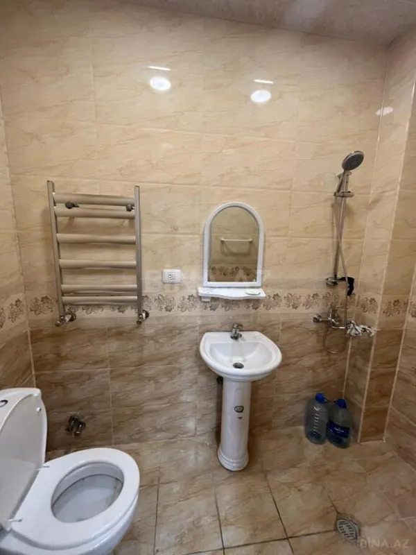 Kirayə verilir 1 otaqlı ofis 30 m²