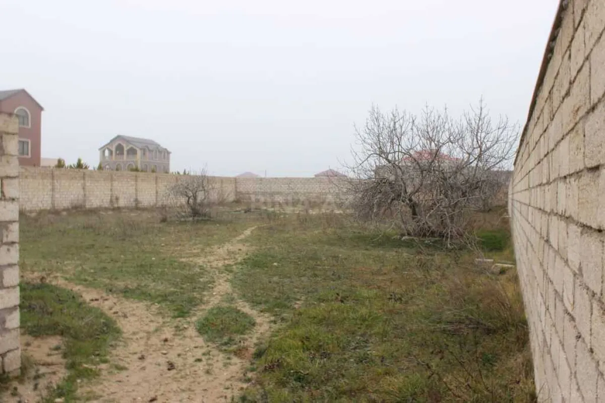 Satılır torpaq sahəsi 2 m²
