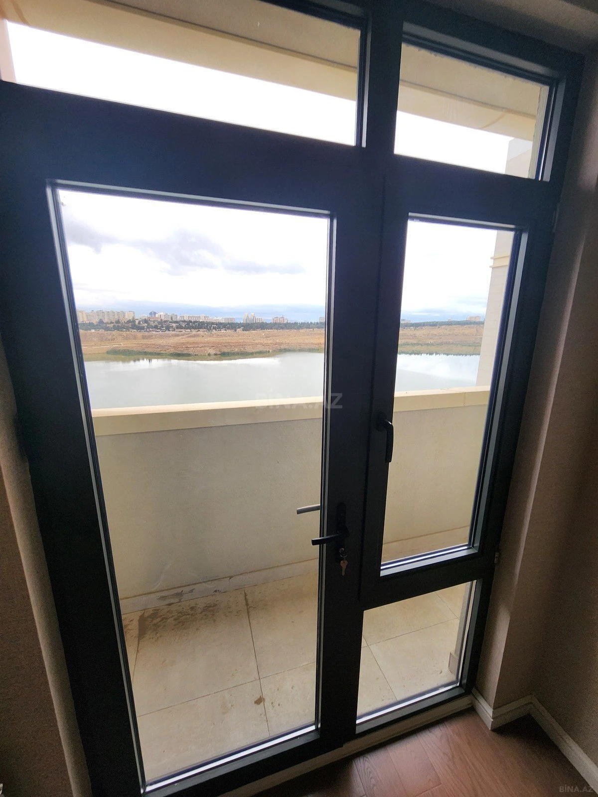 Satılır 3 otaqlı mənzil 72 m²