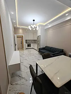 Kirayə verilir 3 otaqlı mənzil 100 m²