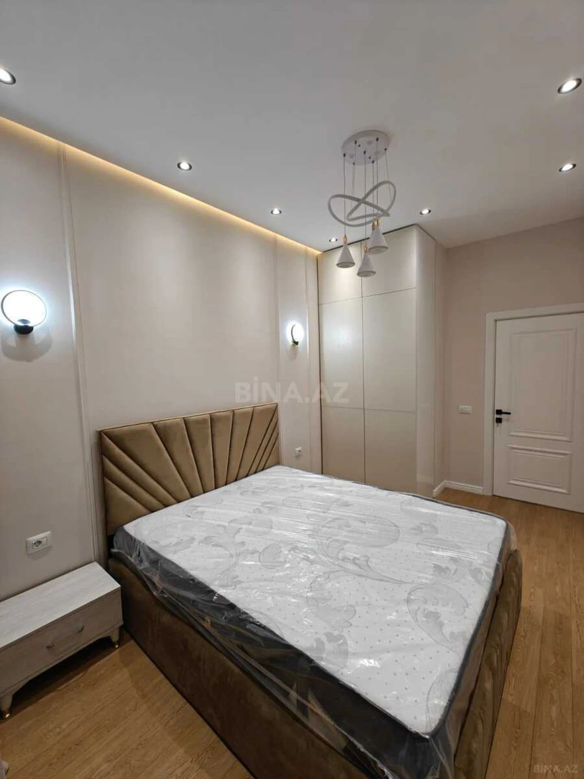 Kirayə verilir 3 otaqlı mənzil 100 m²