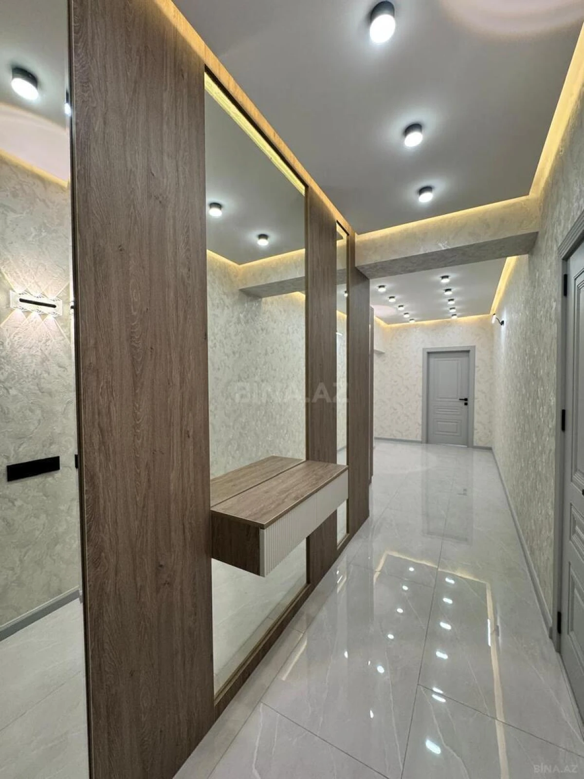 Satılır 3 otaqlı mənzil 88 m²