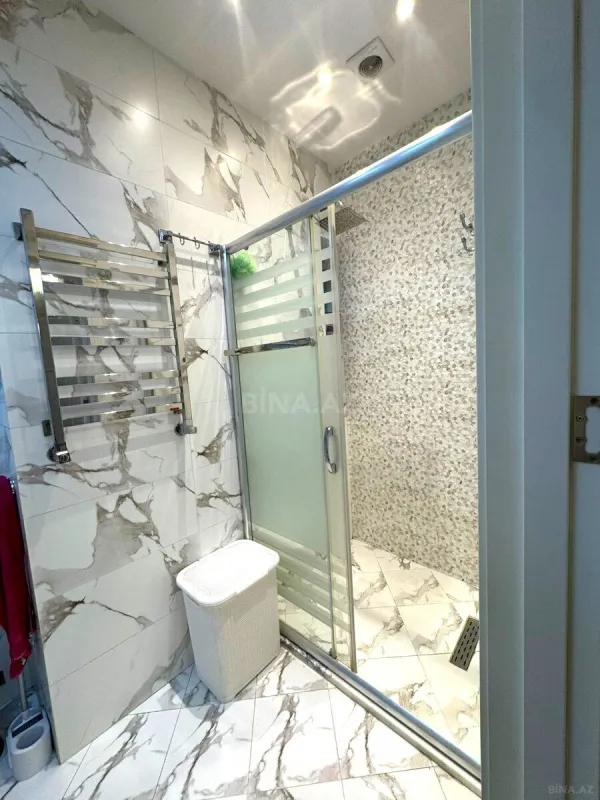 Satılır 3 otaqlı mənzil 140 m²