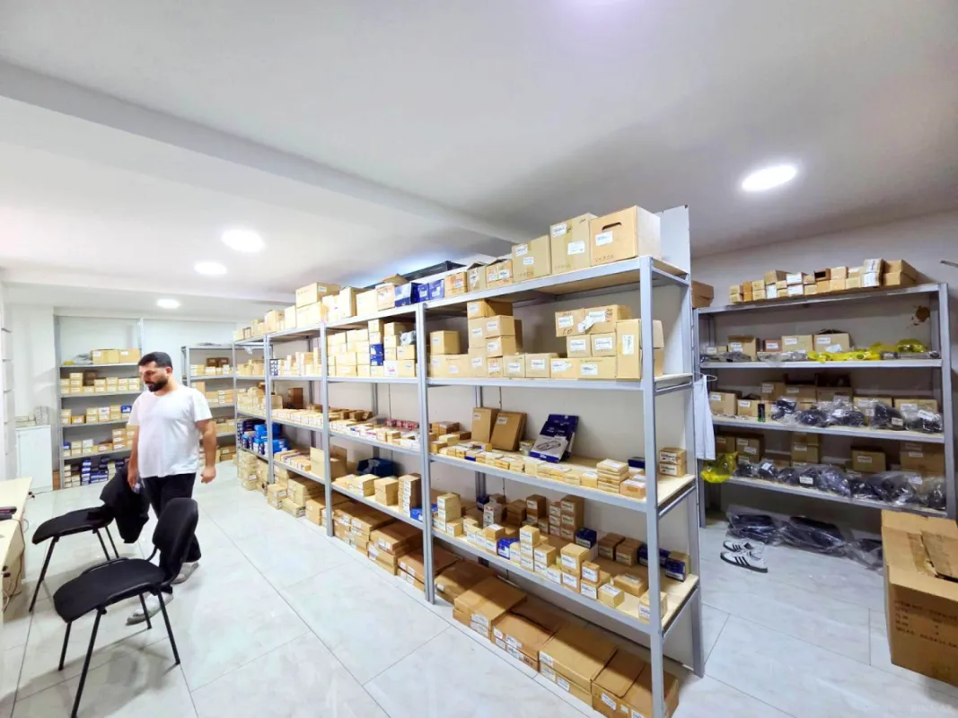 Satılır obyekt 300 m²