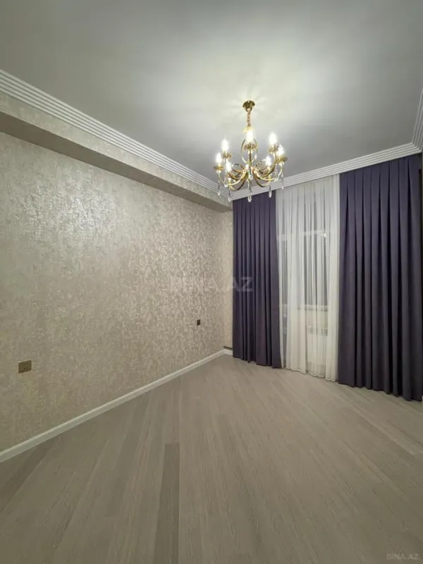 Satılır 3 otaqlı mənzil 129 m²