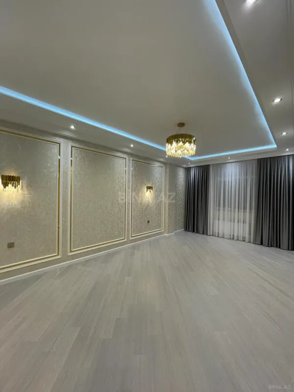 Satılır 3 otaqlı mənzil 129 m²