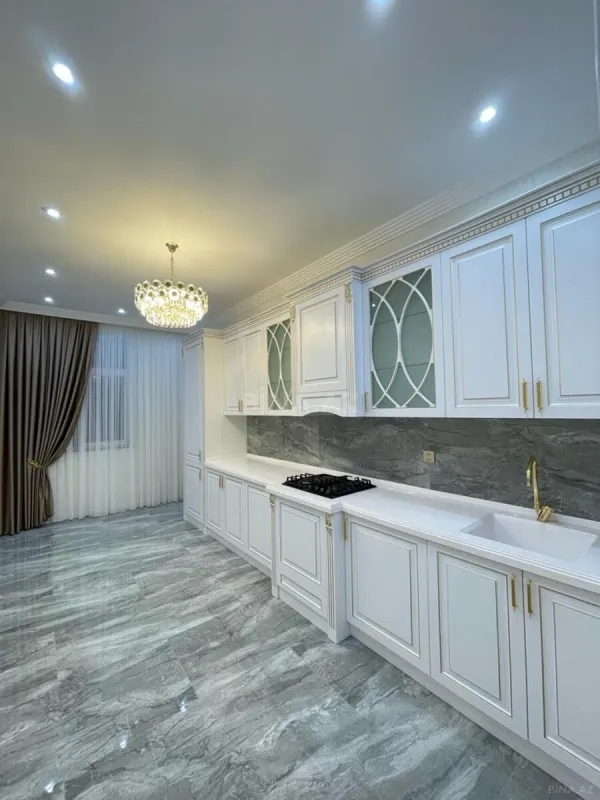 Satılır 3 otaqlı mənzil 129 m²