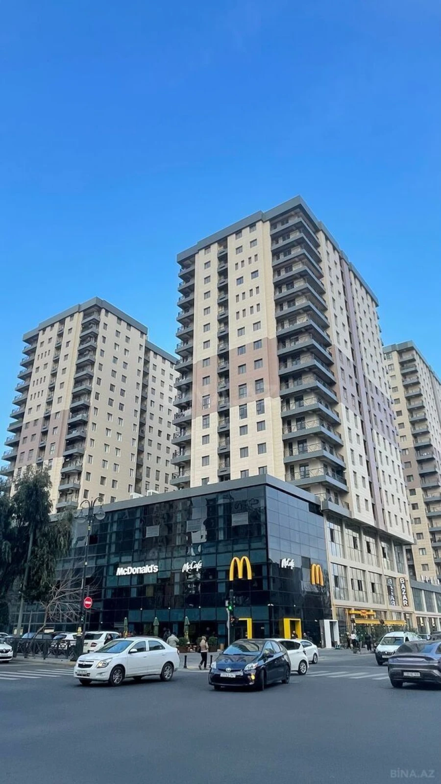 Satılır 3 otaqlı mənzil 129 m²