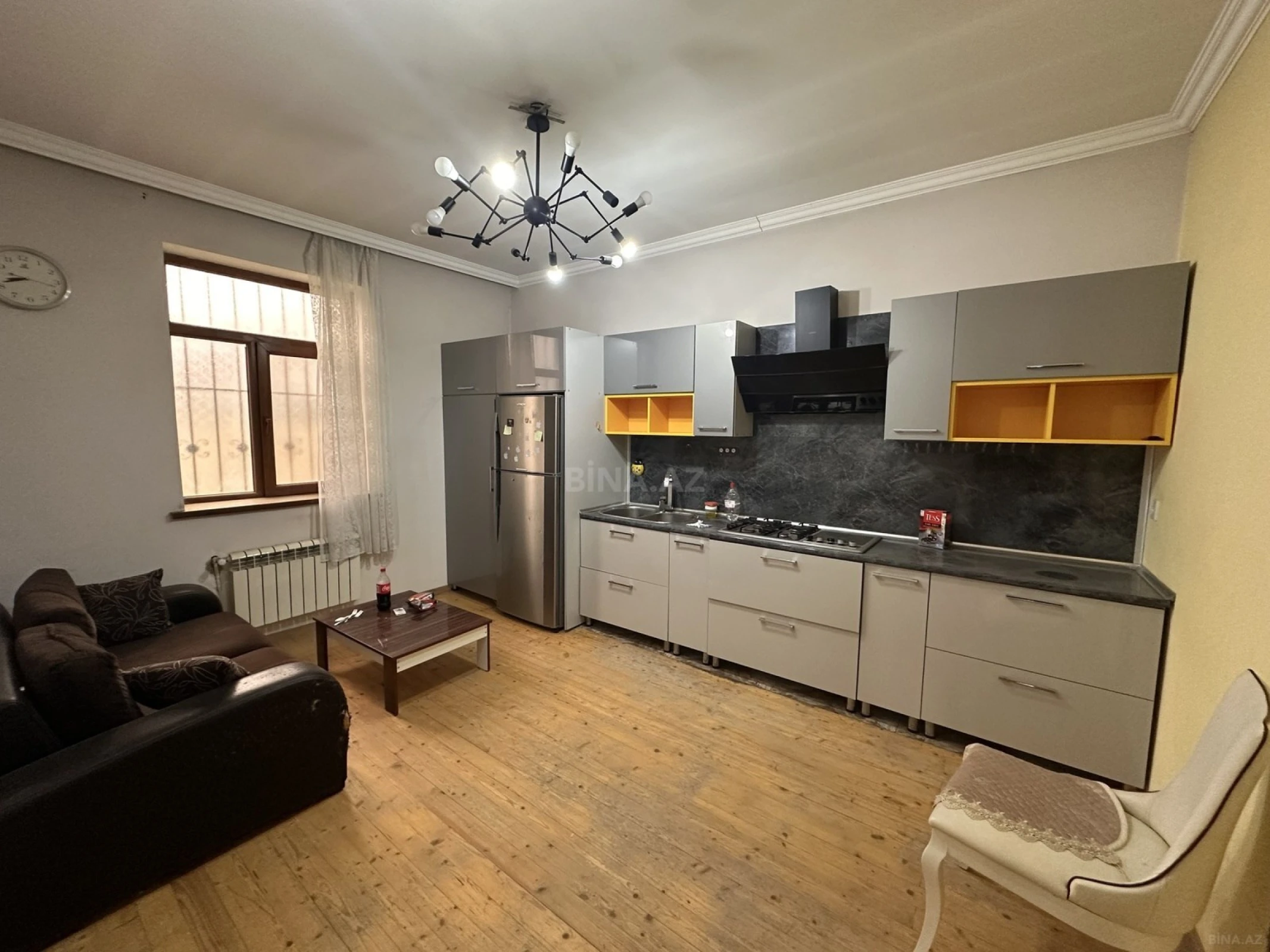 Satılır 5 otaqlı həyət evi 320 m²