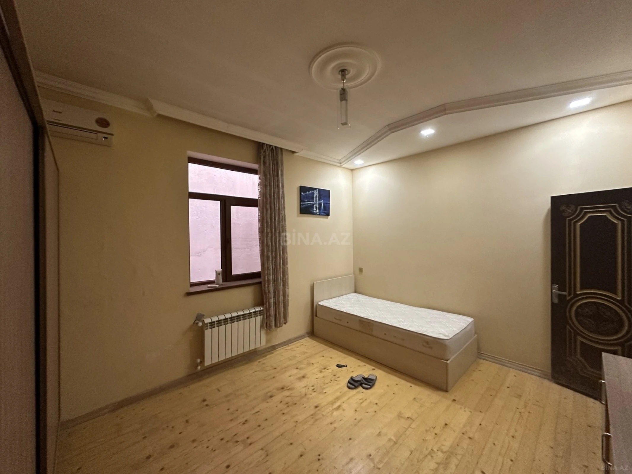 Satılır 5 otaqlı həyət evi 320 m²