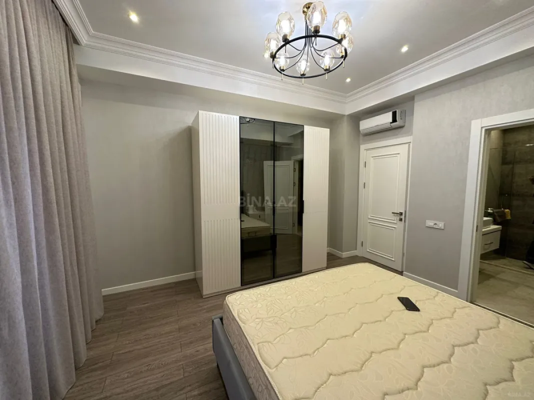 Kirayə verilir 3 otaqlı mənzil 120 m²