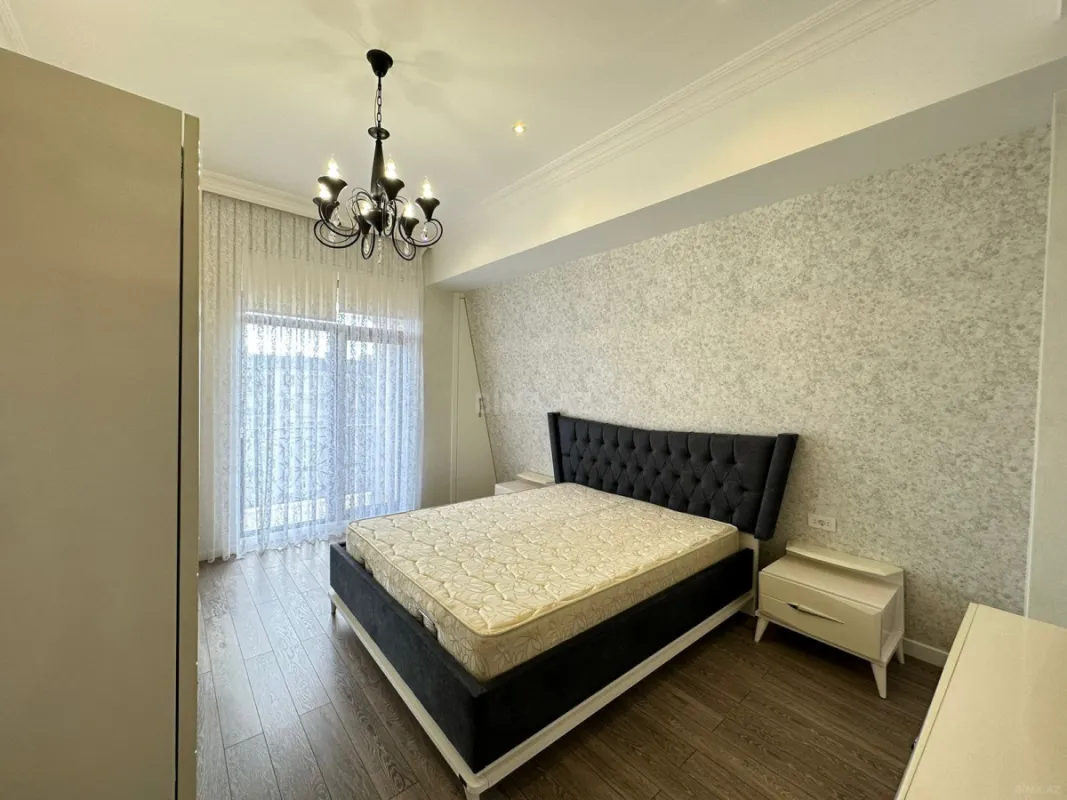 Kirayə verilir 3 otaqlı mənzil 120 m²
