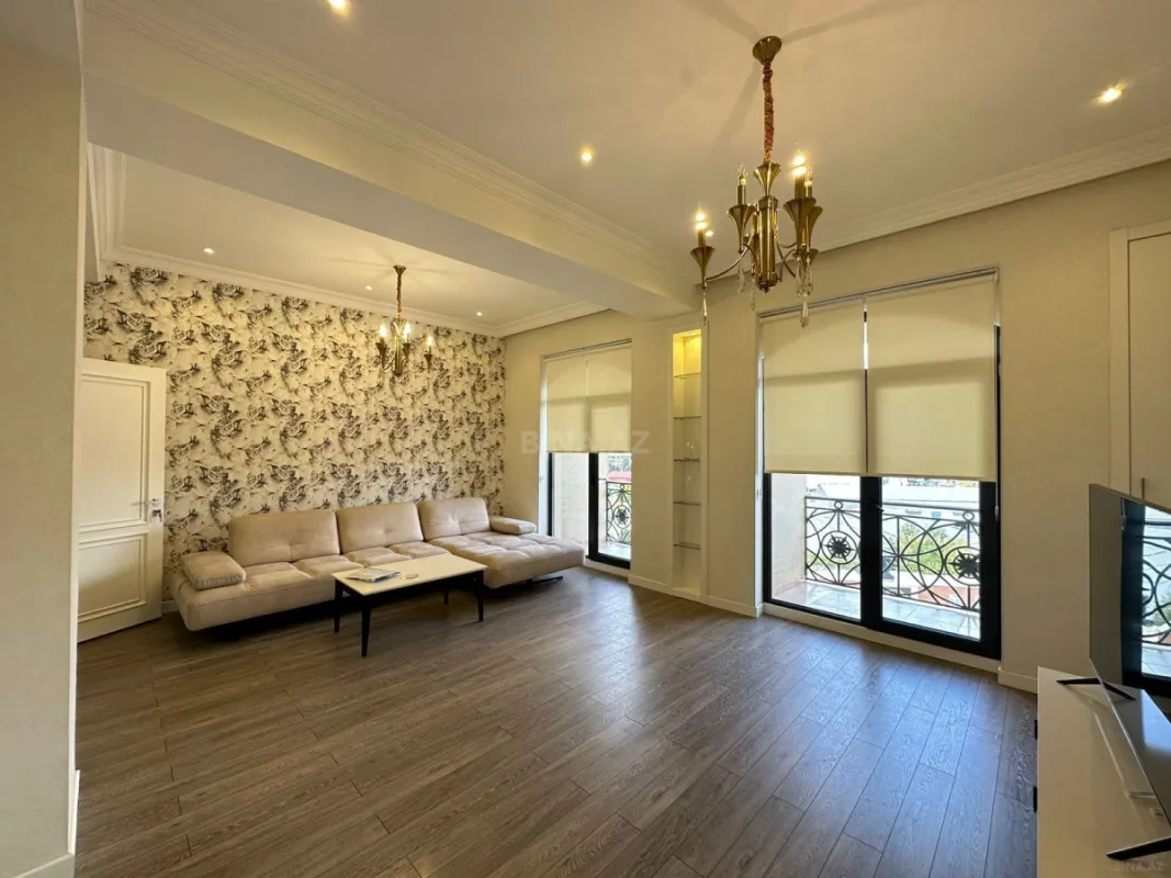 Kirayə verilir 3 otaqlı mənzil 120 m²
