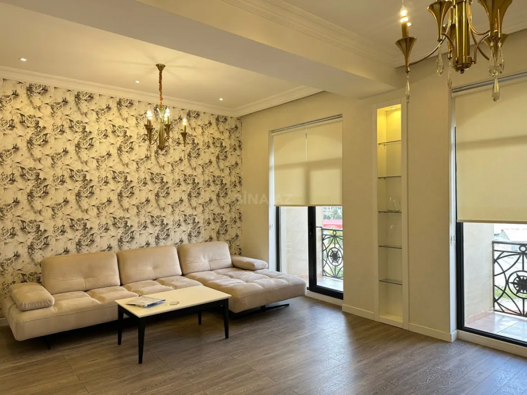 Kirayə verilir 3 otaqlı mənzil 120 m²
