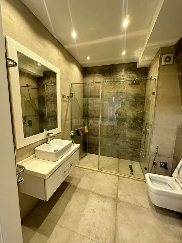 Kirayə verilir 3 otaqlı mənzil 120 m²