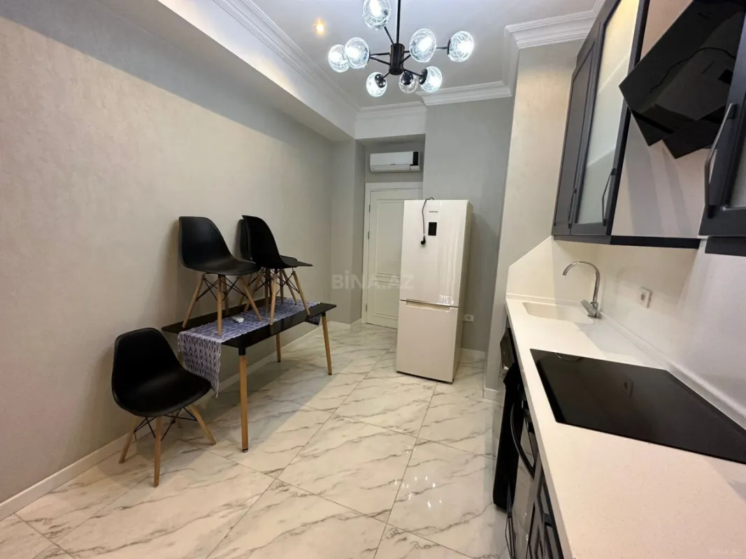 Kirayə verilir 3 otaqlı mənzil 120 m²
