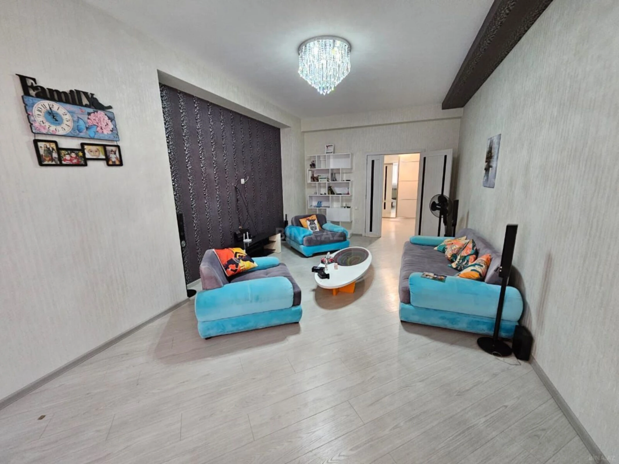 Satılır 3 otaqlı mənzil 135 m²