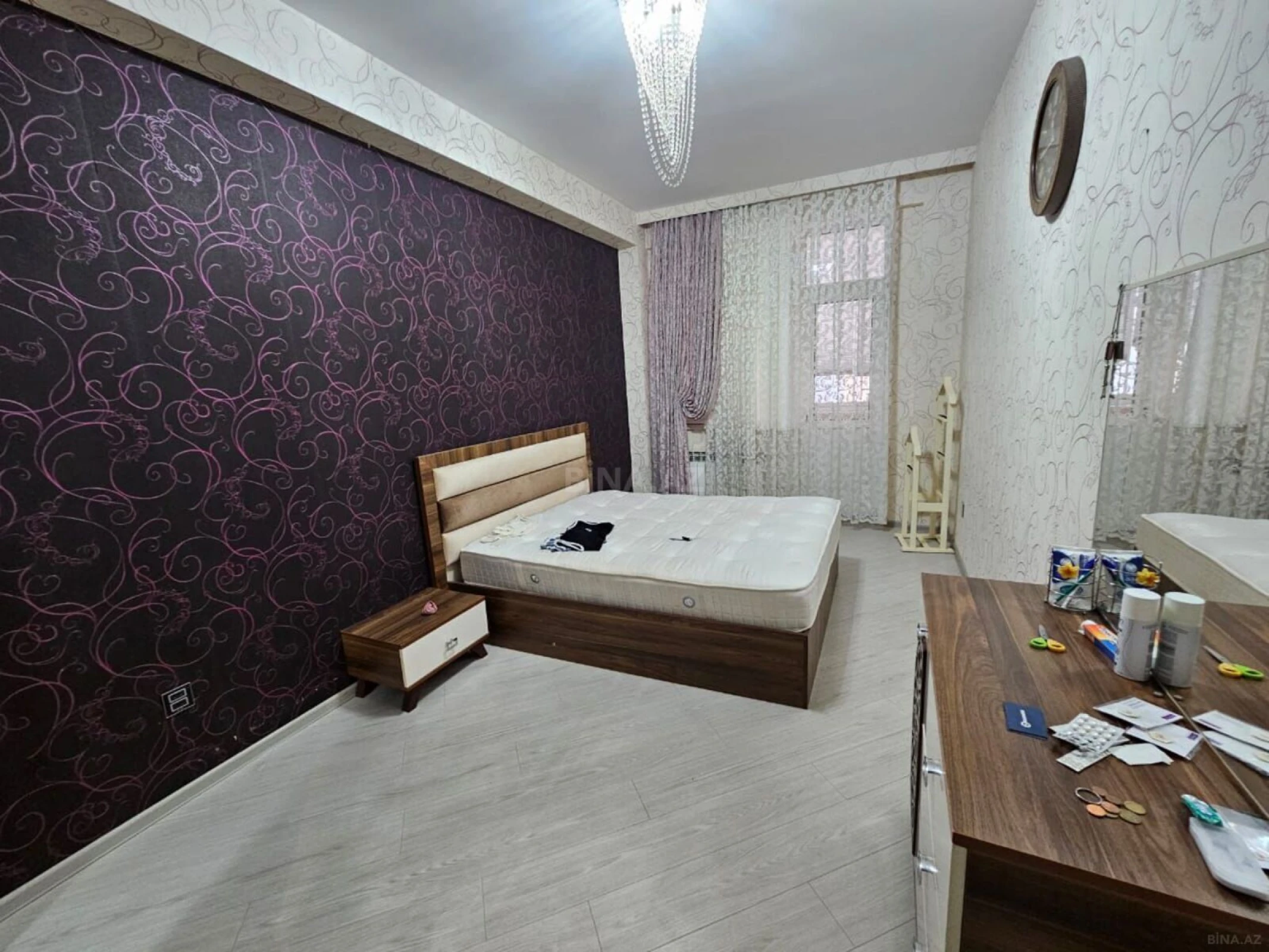 Satılır 3 otaqlı mənzil 135 m²